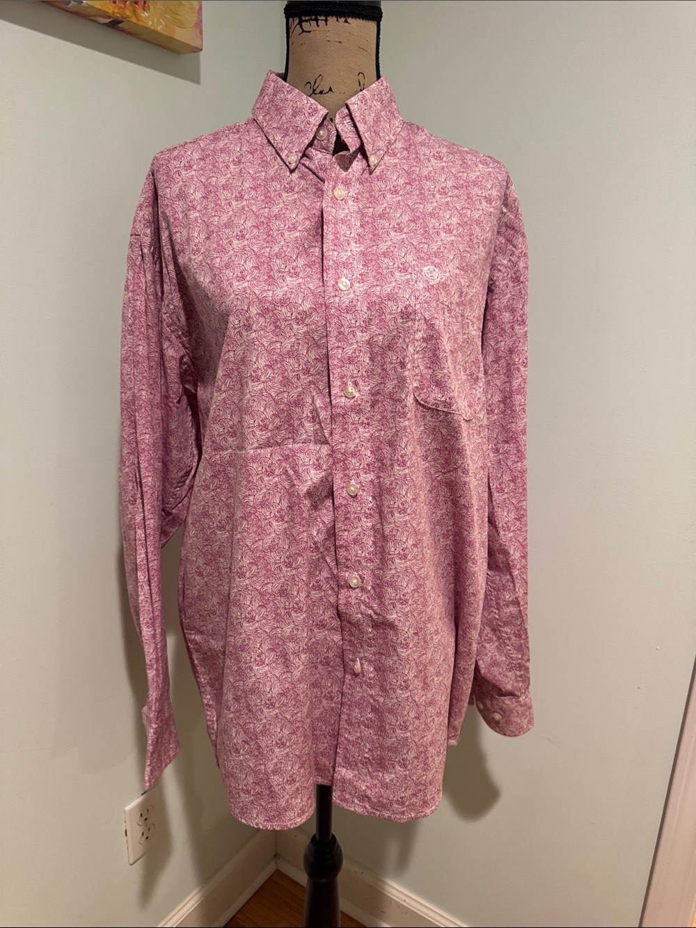 Wrangler George Strait collection size Large Men's Pink Floral Button-Up Shirt